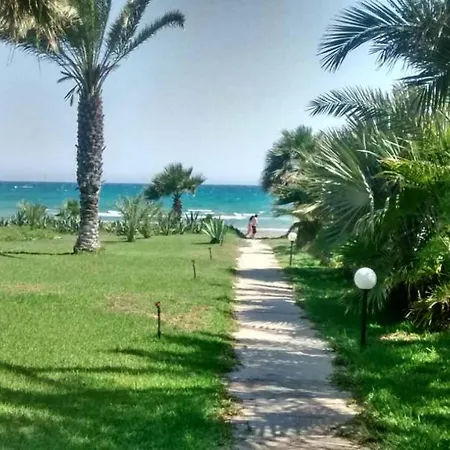 Sandy 8 Apartment Voroklini