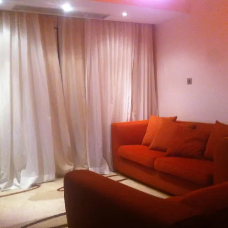Sandy 8 Apartment *